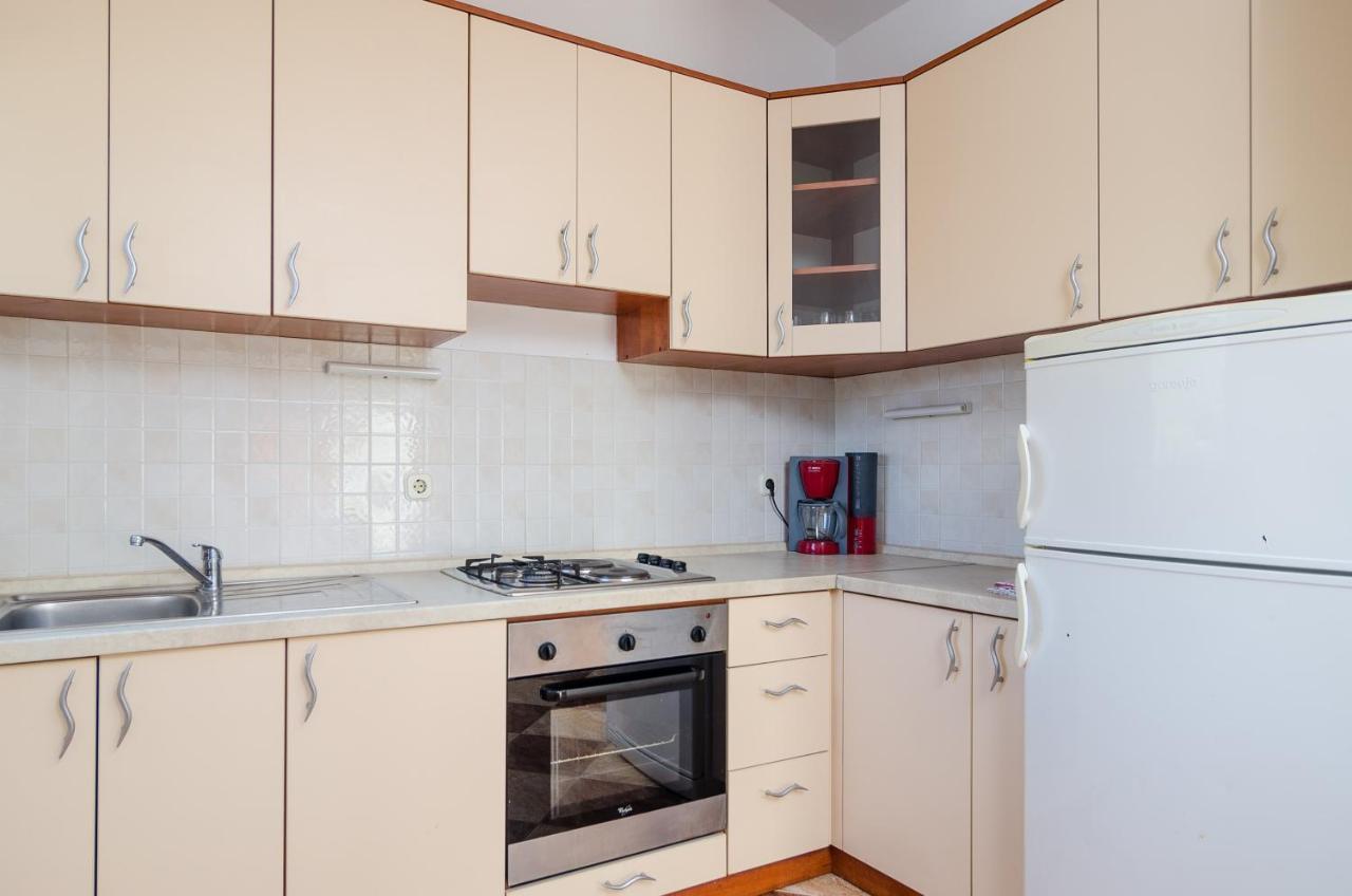 Apartments With A Parking Space Zuljana, Peljesac - 4574 Exterior photo